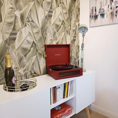Ai Castelli Apartment - Locazione Turistica Cin It58060C2Fhnreg9A Colonna 外观 照片