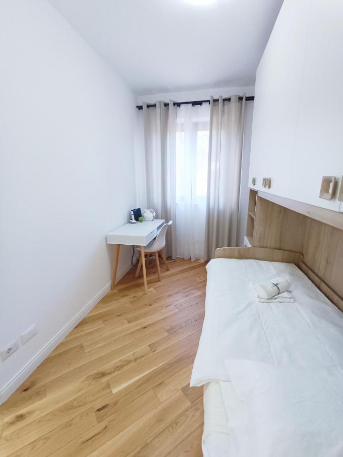 Ai Castelli Apartment - Locazione Turistica Cin It58060C2Fhnreg9A Colonna 外观 照片